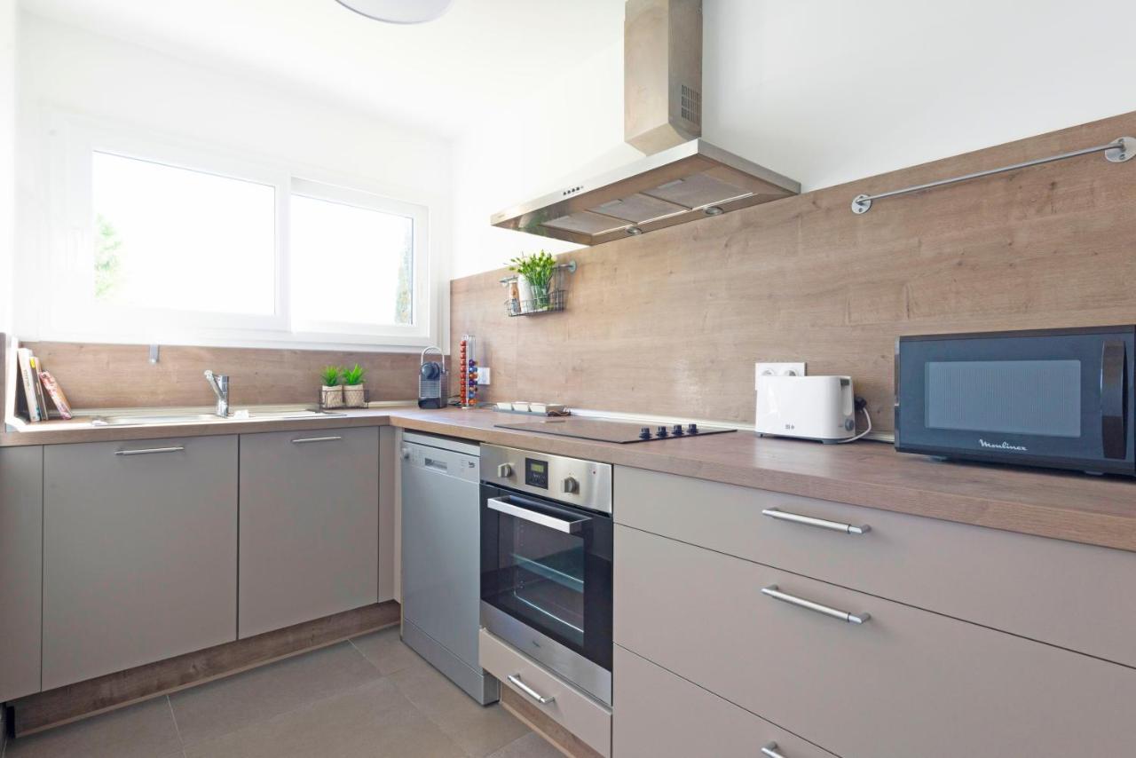 Select'Sohome - La Fossette - Appartement Pour 4 Personnes Avec Terrasse Et Vue Mer ! - Fos-04 르 라방두 외부 사진